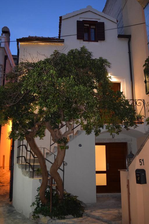Anja Apartments シベニク エクステリア 写真
