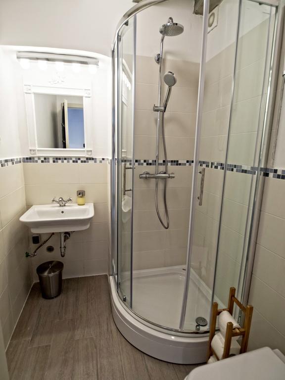 Anja Apartments シベニク 部屋 写真